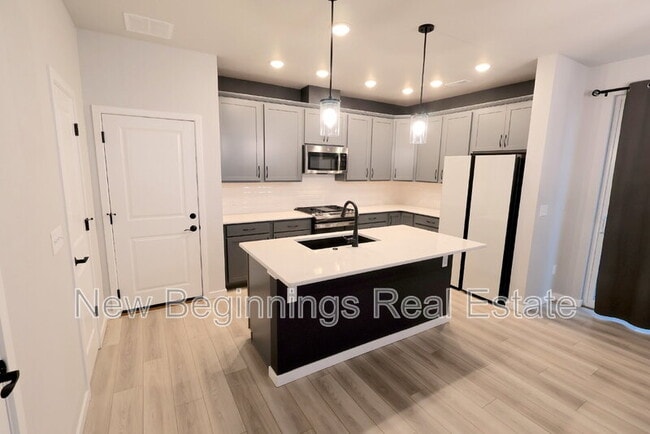 Photo - 9269 Meccano Pt House