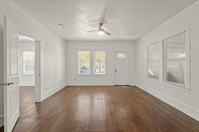 Foto del edificio - 929 S Rosemont Ave