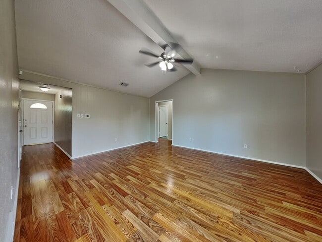 Building Photo - 3013 Esters Ct
