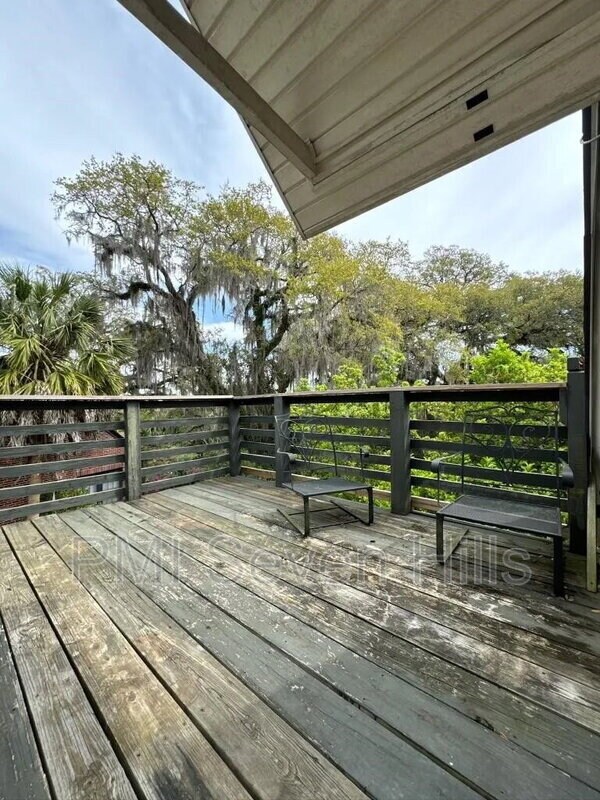 Building Photo - 1643 Fernando Dr