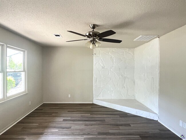 Foto del edificio - 1169 Sandy Beach Dr