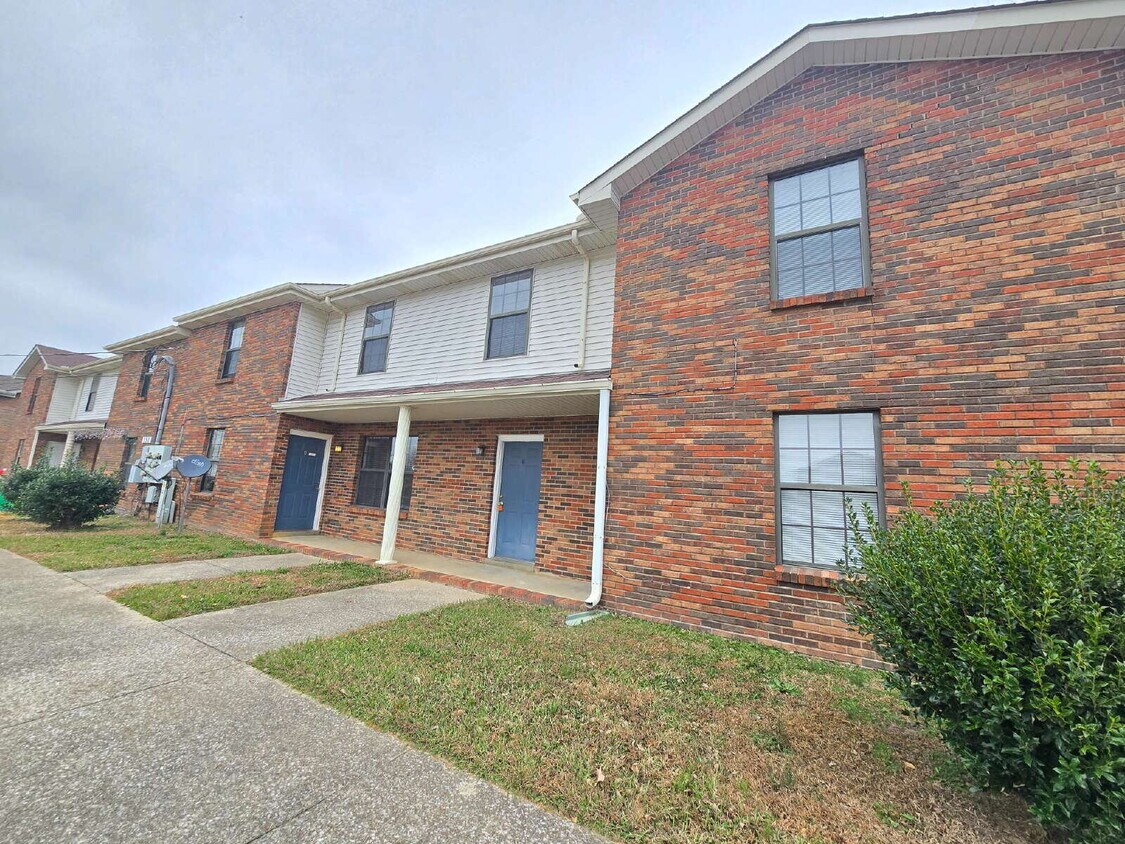 Foto principal - 351 Peabody Dr