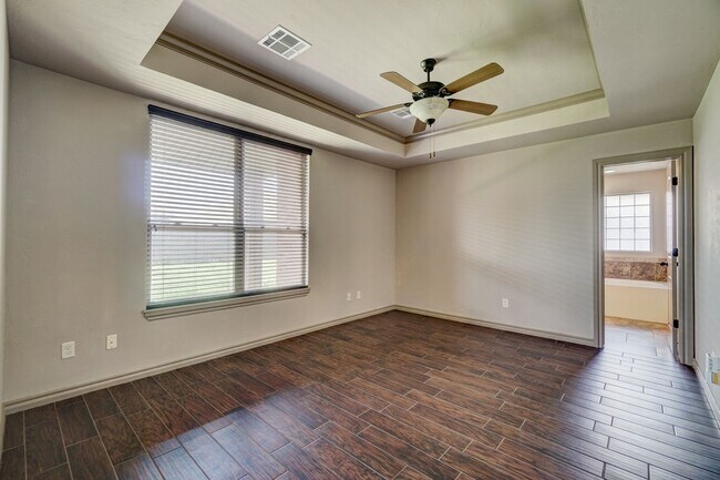Building Photo - BEAUTIFUL 4 BED 2 BATH HOME IN DEER CREEK ...