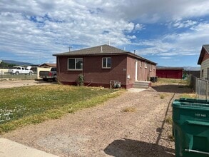 Building Photo - 407 E 400 S