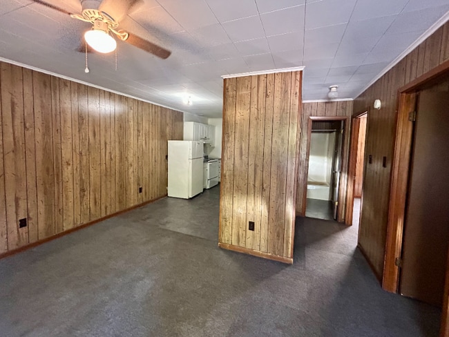 Building Photo - 1701 Goodwin Rd