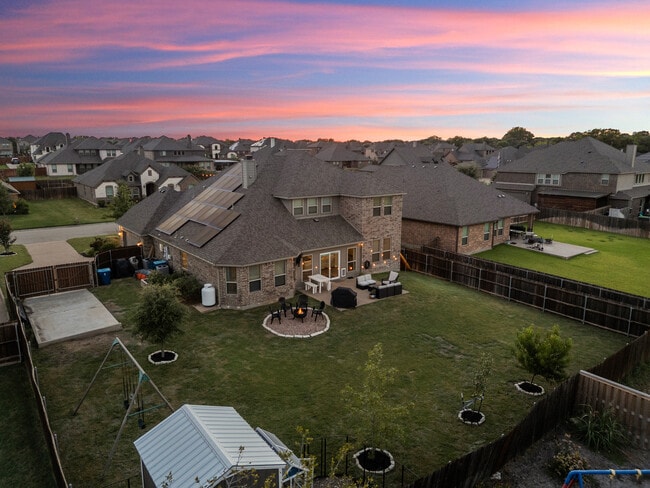 Building Photo - 1074 Waverly Dr