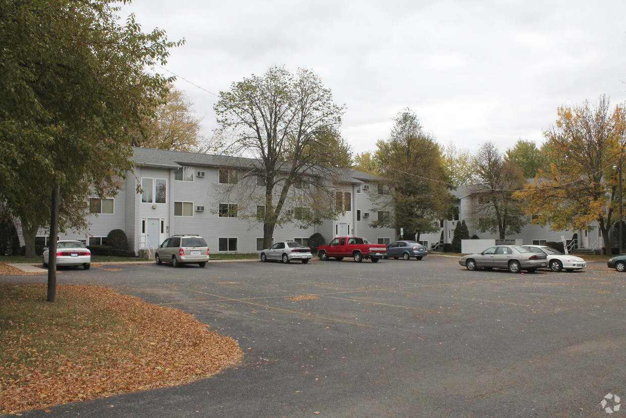 Building Photo - Northline Terrace