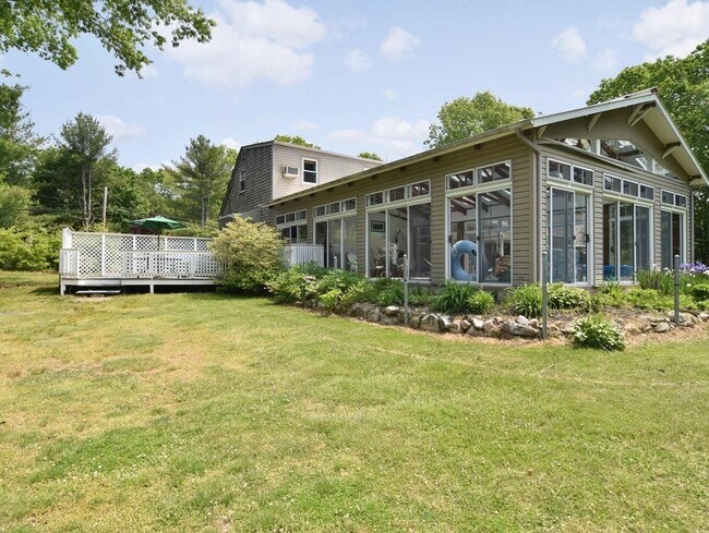Building Photo - 1196 Old Fall River Rd