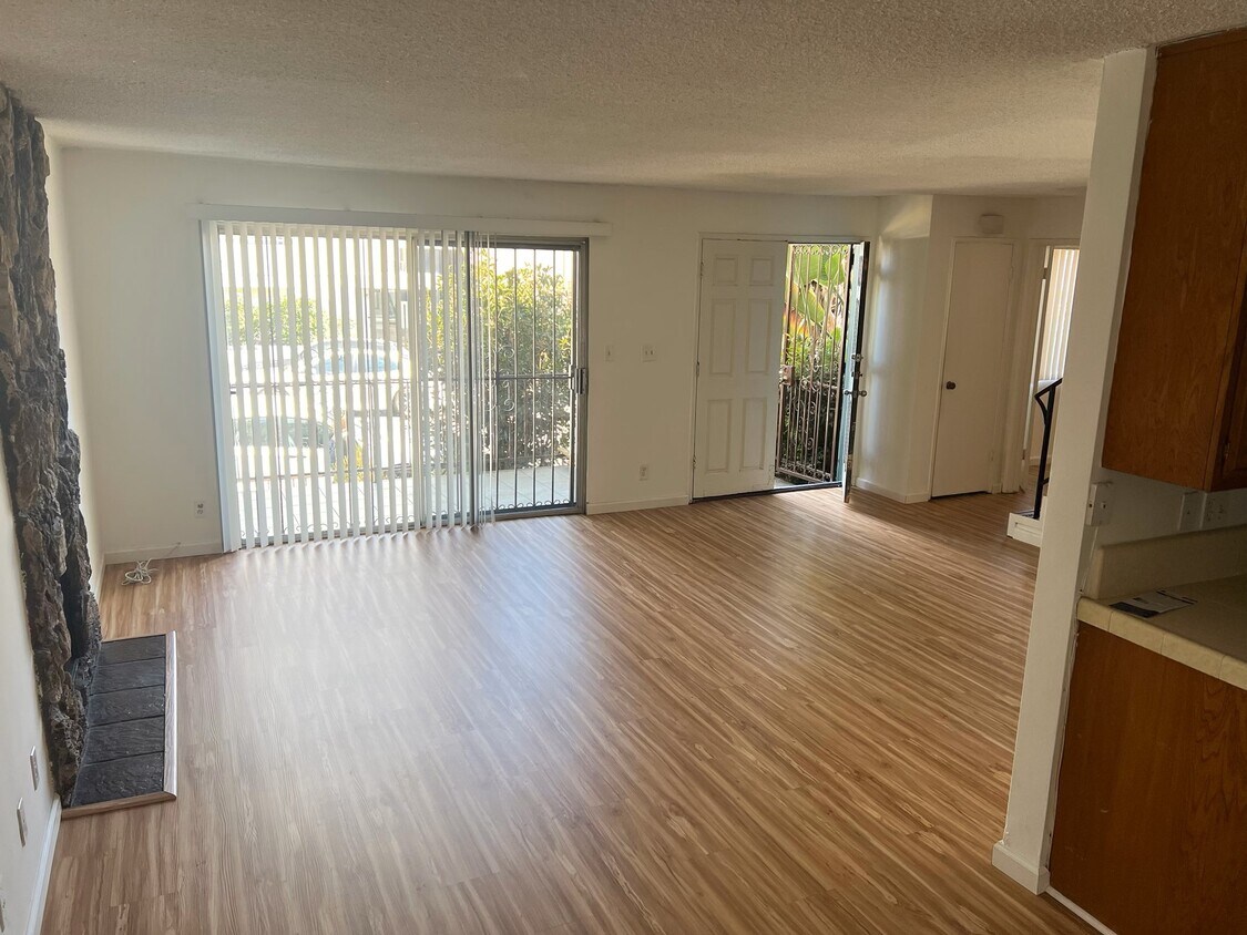 Foto principal - 11515 Ohio Ave