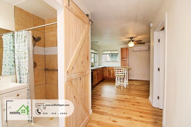 Foto del edificio - 864 Loma St