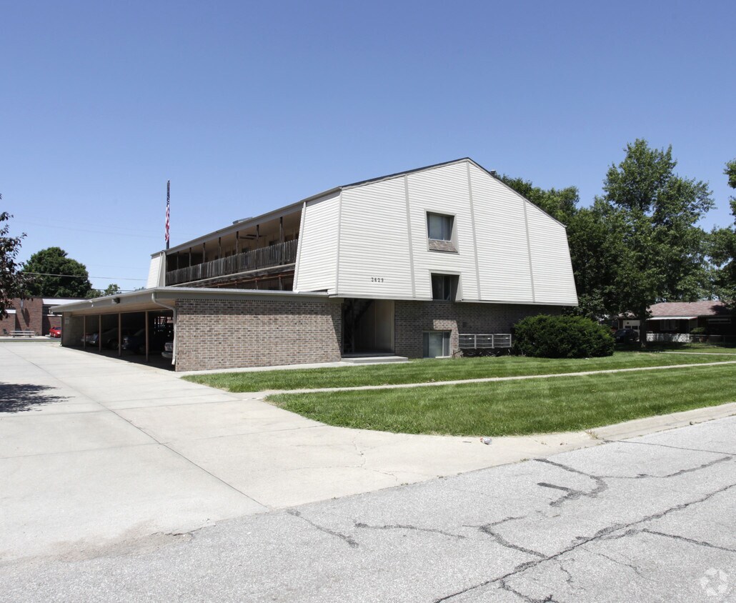 Primary Photo - 3629 N 60th St
