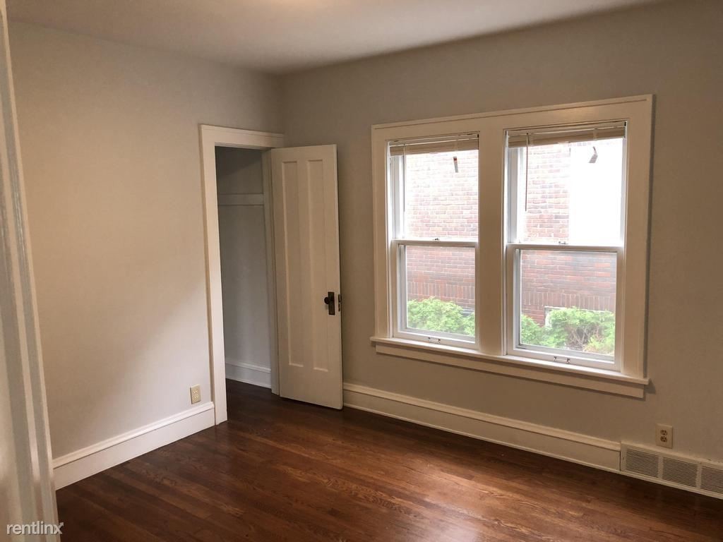 Foto del edificio - 2526 E 126th St