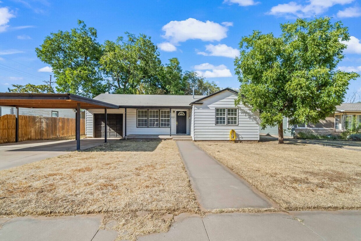 Foto principal - Vintage Home in Medical District *HALF-OFF...