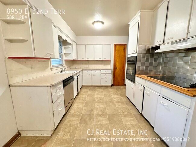 Foto del edificio - 8950 E 52nd Terrace