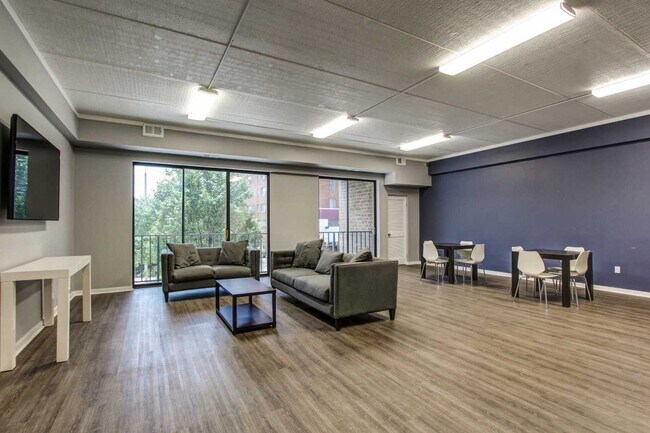 Sala social - Essex House Apartments