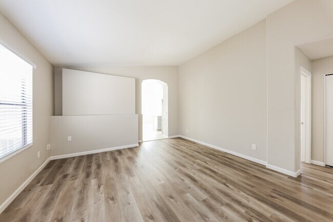 Building Photo - 3233 E Tonopah Dr