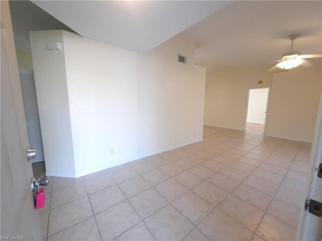 Foto del edificio - 15177 Briarcrest Cir