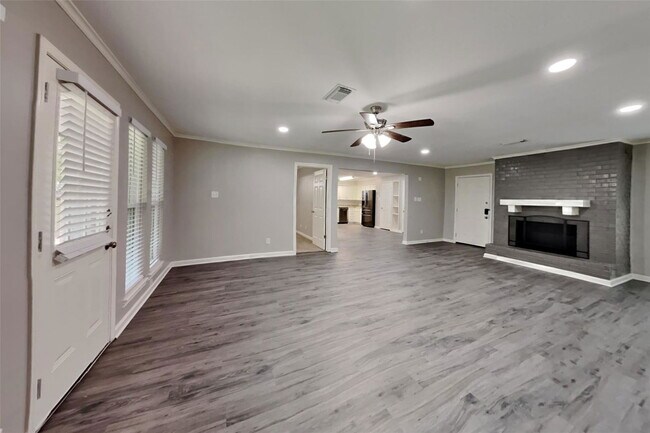 Foto del edificio - 3302 Long Shadows St