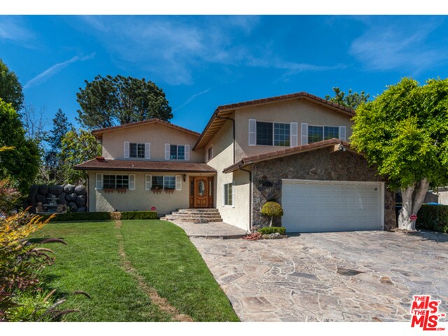 Foto del edificio - 12762 Byron Ave