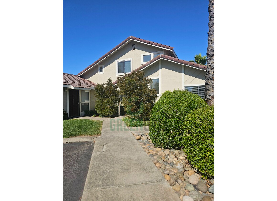 1217 Las Cruces Ct Unit 1217 Las Cruces Ct B, Modesto, CA 95350 Room for Rent in Modesto, CA