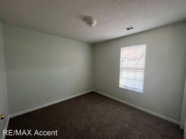 Foto del edificio - 3 br, 2 bath House - 158 High Point Drive