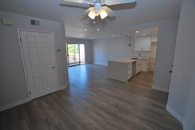 Foto del edificio - 6825 Alabama Ave