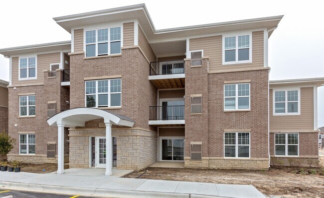 Foto del edificio - 14130 Hilltop Dr