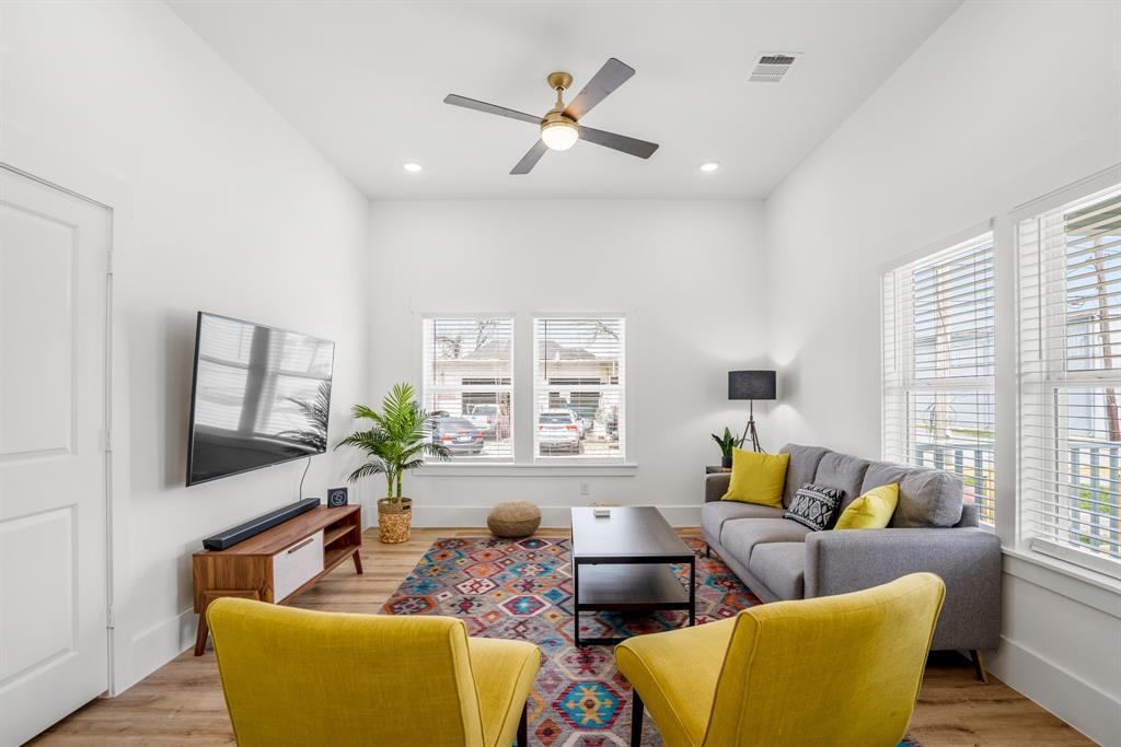 Foto principal - 238 N Hutcheson St