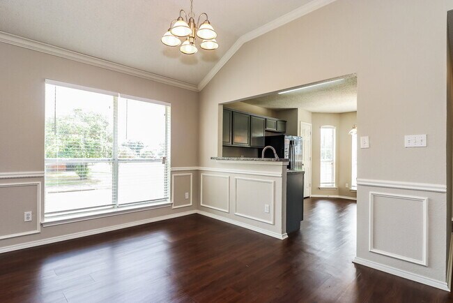 Foto del edificio - 2844 Claremont Dr