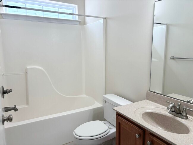 Building Photo - 1311 Monticello Dr