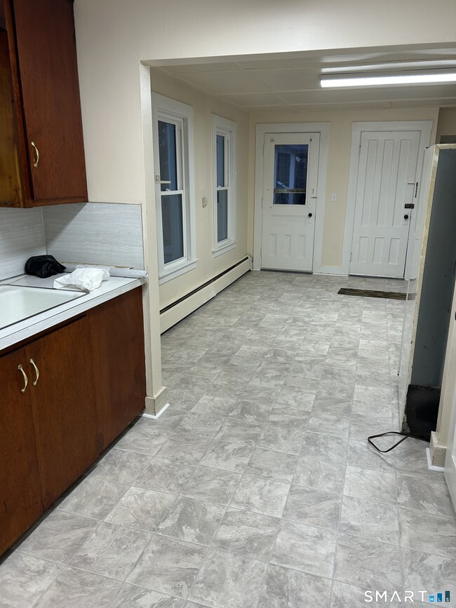 Foto del edificio - 63 Woodbine St