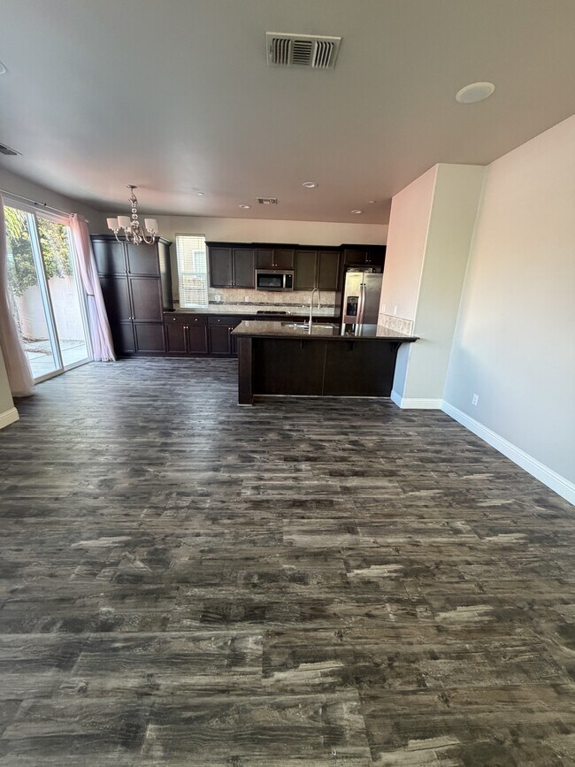 Foto del edificio - 3493 Elevations Way