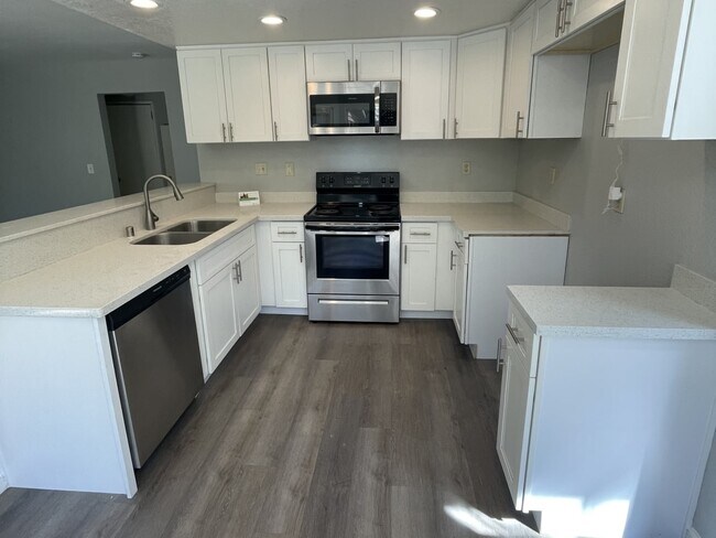 Foto del edificio - 1706 Clearwood St