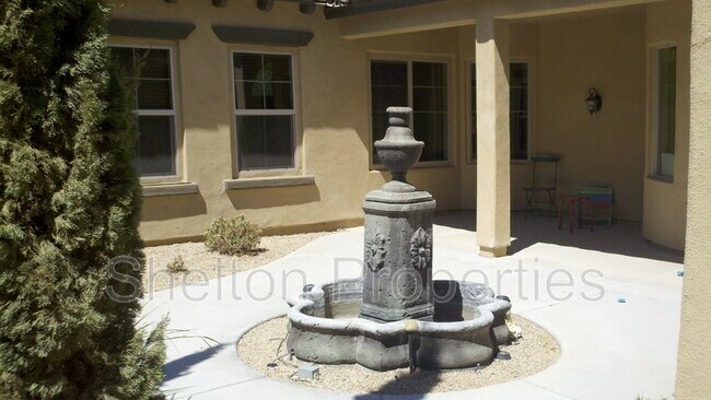 Foto del edificio - 20877 W Court St