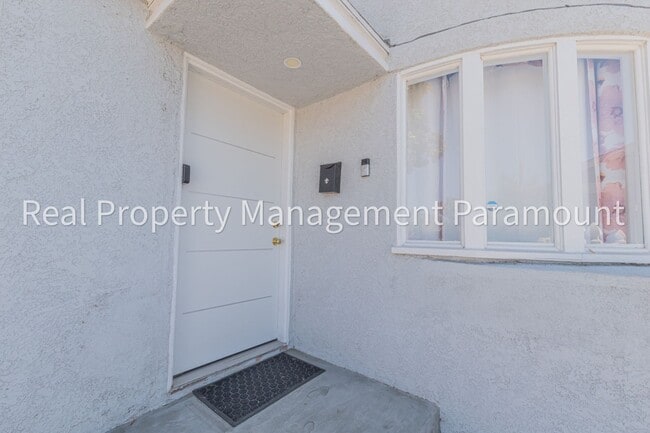 Building Photo - 5938 Southside Dr
