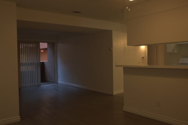 Foto del edificio - 13950 Foothill Blvd