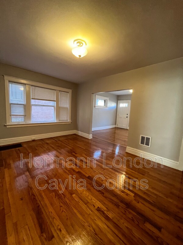 4926 Finkman St Unit 1F, St. Louis, MO 63109 Condo for Rent in St