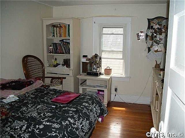 Building Photo - 106 Bellaire Pl