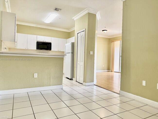 Foto del edificio - 3 br, 2.5 bath House - 4371 SW 160th Ave A...