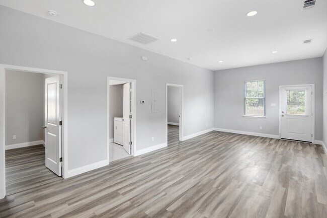 Living Room1 - 3127 N Robertson St
