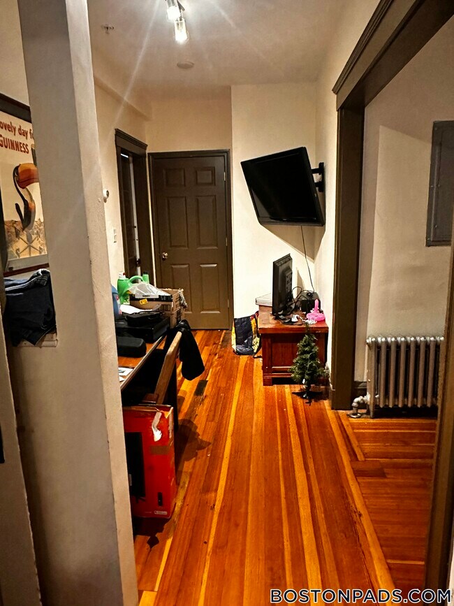 Foto del edificio - 352 Main St