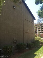 Building Photo - 2615 W Gary Ave