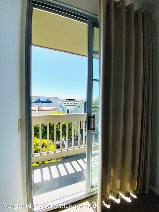 Foto del edificio - 2060 Sutter St