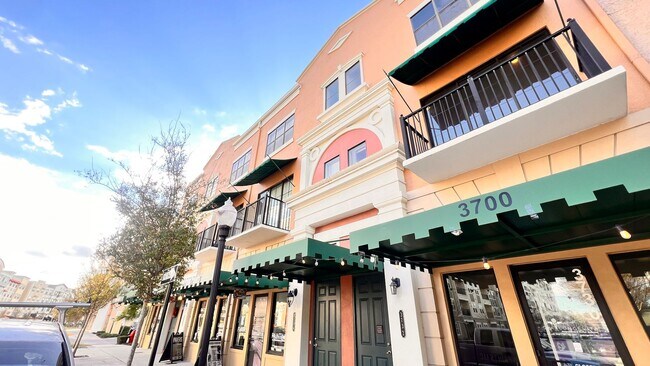 Foto del edificio - 3/2 Avalon Park Apartment AVAILABLE NOW!