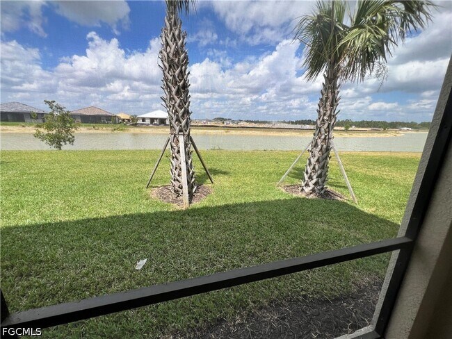 Foto del edificio - 14164 Pine Lodge Ln