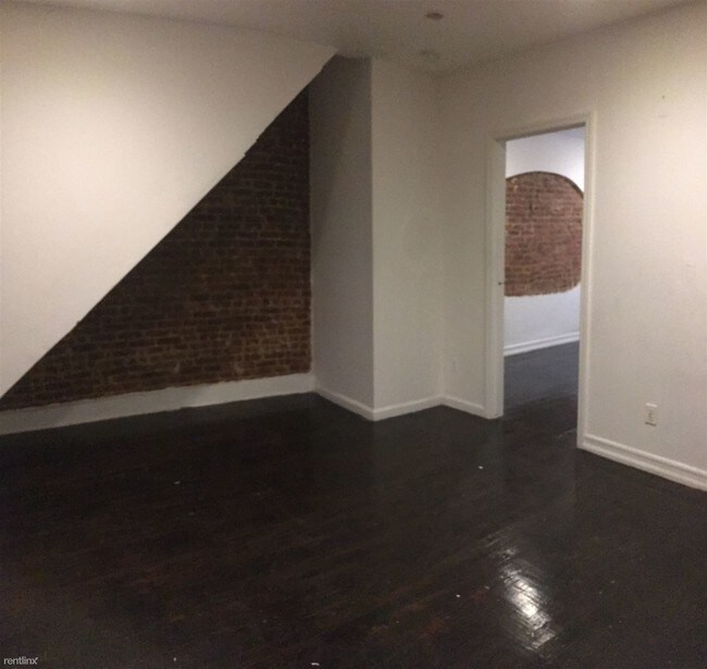 Building Photo - 2 br, 1 bath  - 766 Nostrand Ave