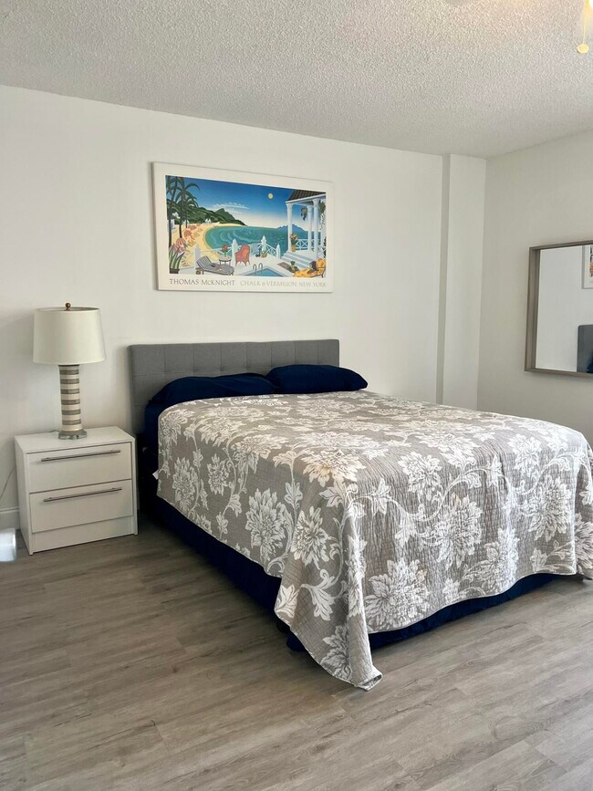 Foto del edificio - 1391 S Ocean Blvd