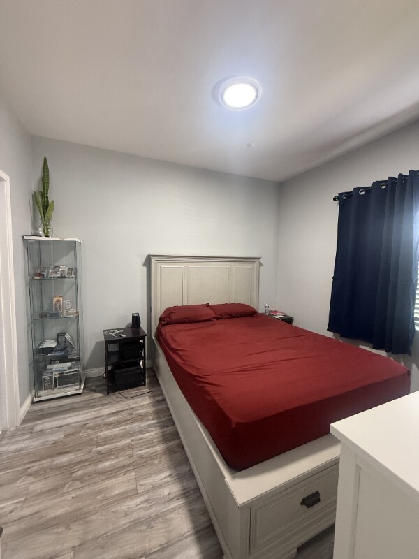 Foto del edificio - 8270 Golden Cir St