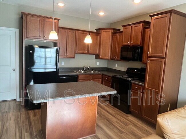 Building Photo - 1994 Green Castle Ln