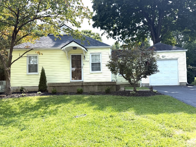 Photo - 11702 Kings Ln House